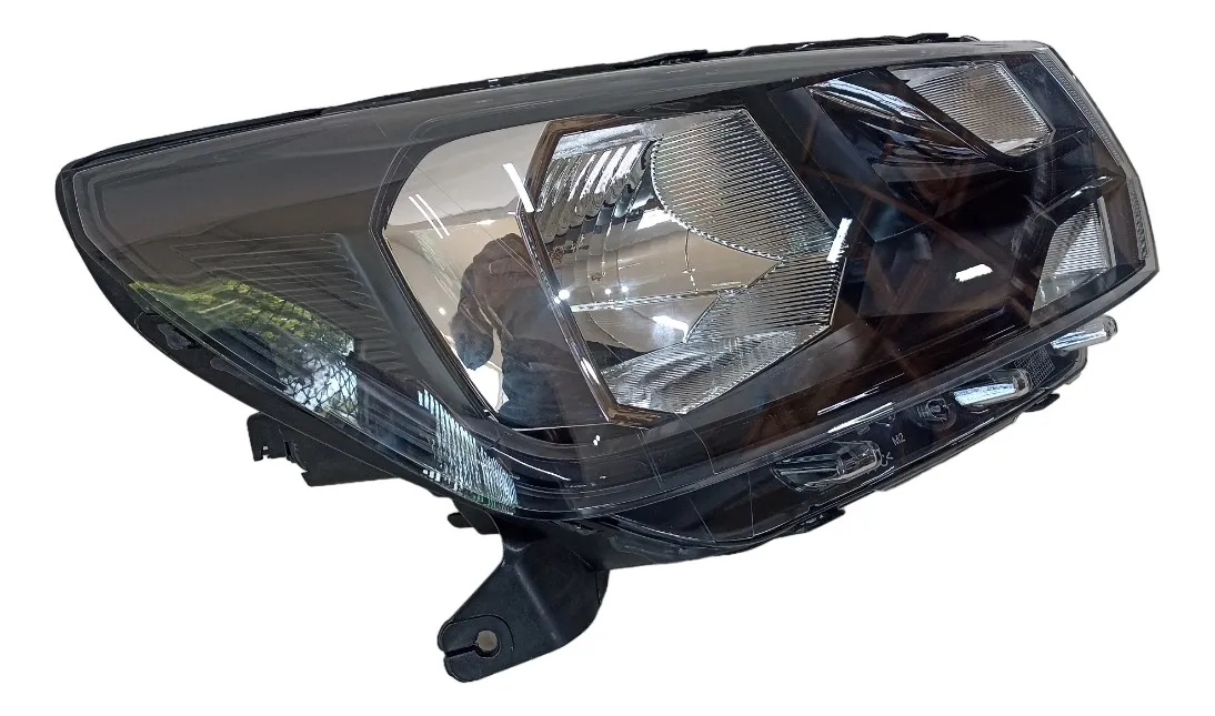 Farol Dianteiro Direito Gol Saveiro Voyage Foco Simples