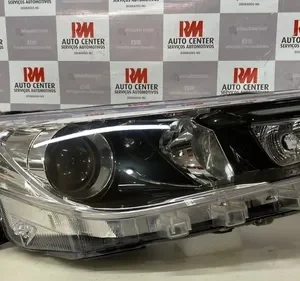 Farol Led Mascara Negra Yaris Direito 811300dj10